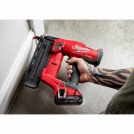 Бесщеточный нейлер Milwaukee M18 2746-20,  гвоздь 16мм - 54мм, красный